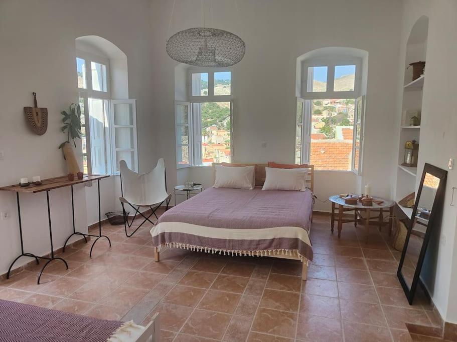 Maison Avec Terrasses Et Vues Sými Eksteriør bilde